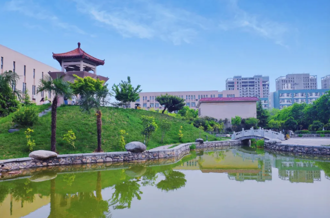 点击图片进入下一页