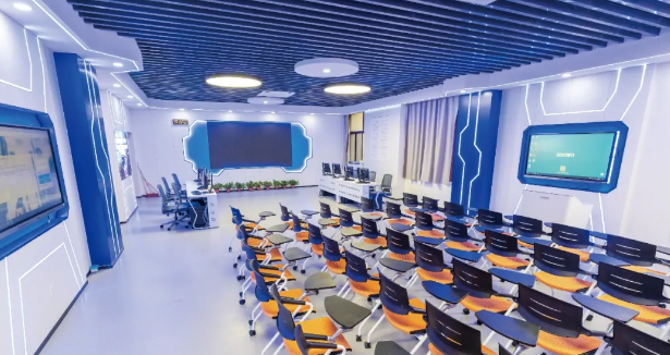 点击图片进入下一页