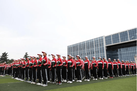 搜狐新闻西安培华学院军训第一天沙场点兵砺青春