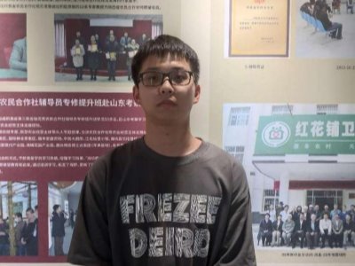 席恒博 2021级网络与新媒体