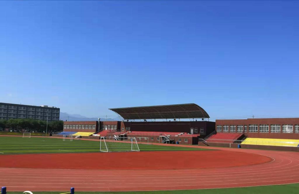 场馆设施-西安培华学院-体育学院