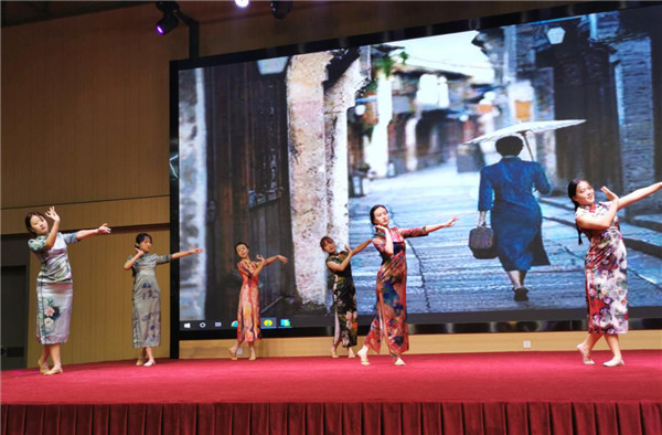 (已改)(加急)西安培华学院举办2020年“重阳节团拜会”