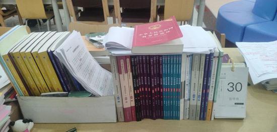 这是他们的桌面日常