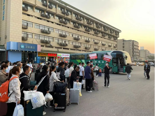 点击图片进入下一页